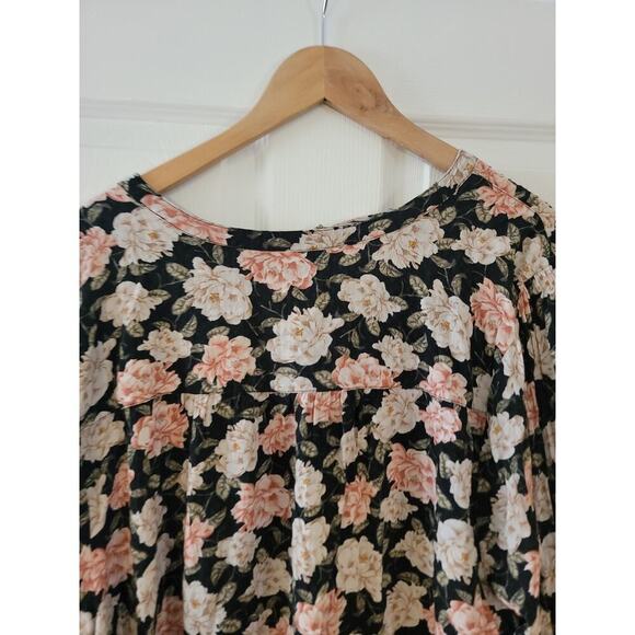 Torrid Womens Floral Top Size 4X Neck Tie Short Sleeve Office Siren Whimsigoth - Picture 7 of 10